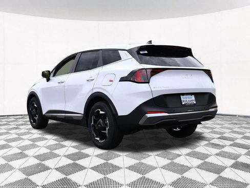 Used 2026 Kia Sportage EX image 11