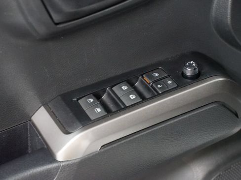 Used 2023 Toyota Tacoma SR5 RWD image 29