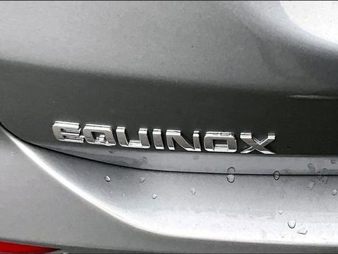 Used 2023 Chevrolet Equinox LT image 23