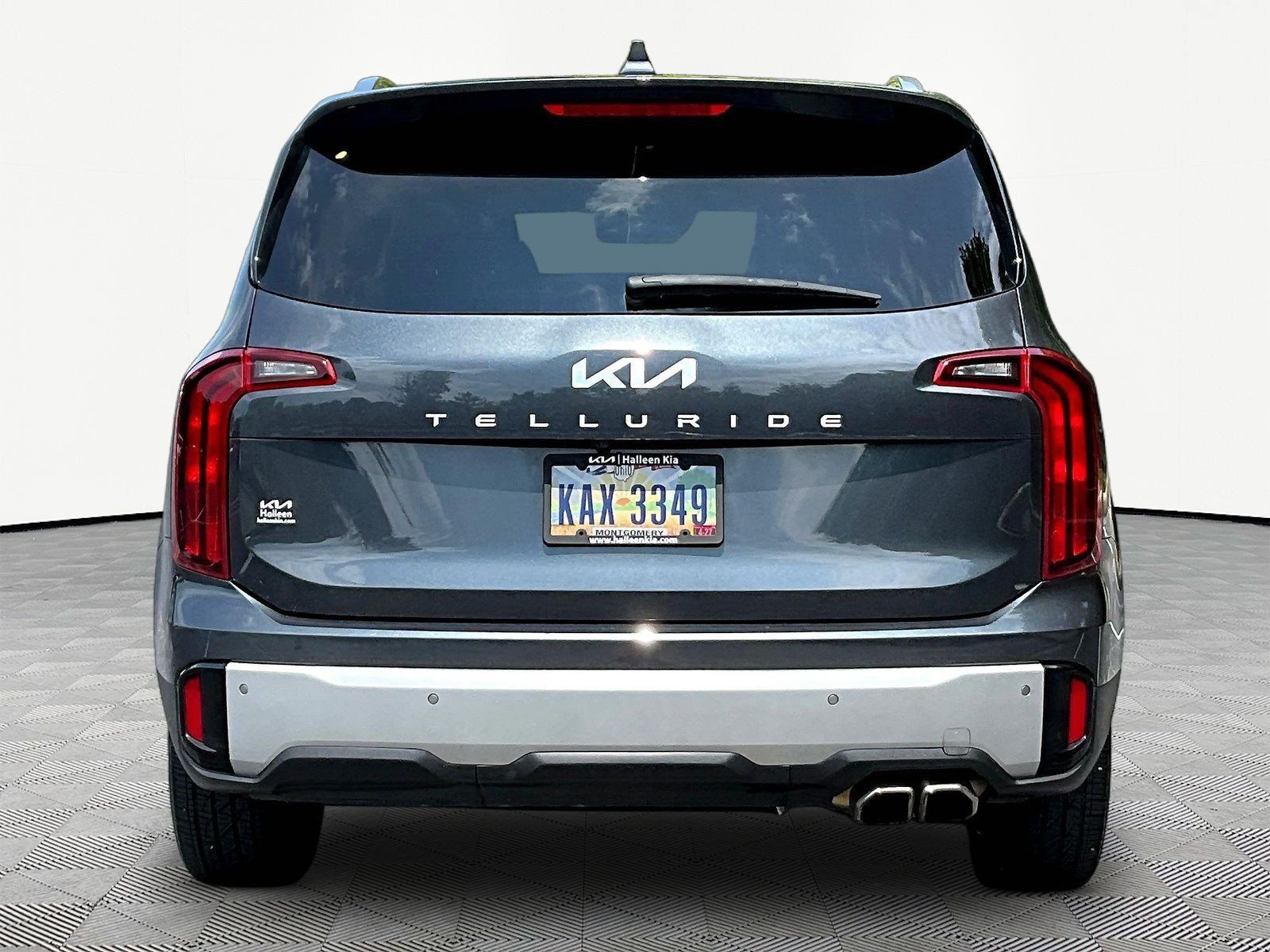 Used 2023 Kia Telluride S FWD image 5