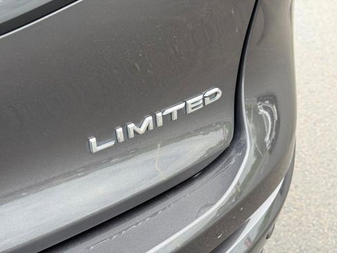 Certified 2023 Toyota Crown image 6