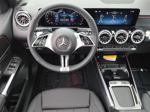 New 2026 Mercedes-Benz GLB 250 image 19