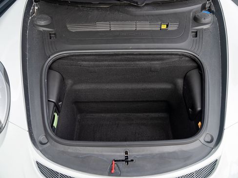Certified 2015 Porsche 911 GT3 RWD image 18