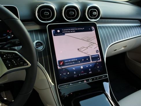 Used 2024 Mercedes-Benz C 300 4MATIC Sedan w/ Exclusive Trim Package image 17