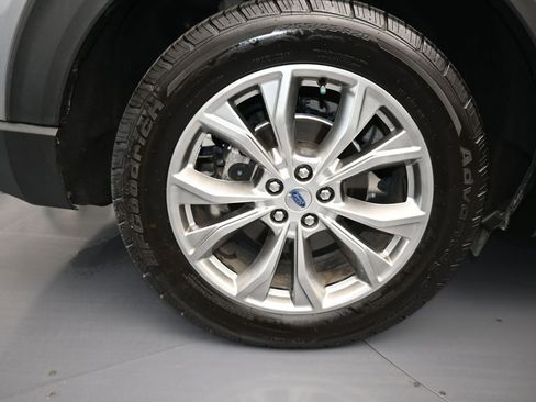 Used 2022 Ford Explorer XLT w/ Equipment Group 202A image 38