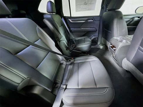 New 2026 GMC Acadia Elevation image 21