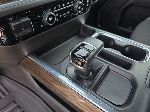 Certified 2022 Chevrolet Silverado 1500 RST w/ Convenience Package II image 24