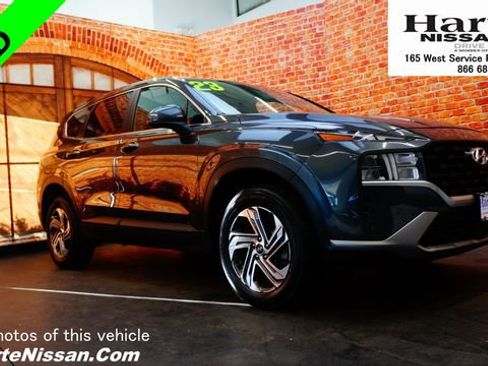 Used 2023 Hyundai Santa Fe SE image 1