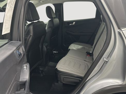 Used 2023 Ford Escape Platinum w/ Premium Technology Package image 25