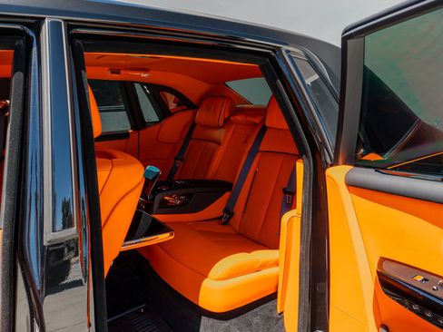 Used 2026 Rolls-Royce Phantom Sedan RWD image 57