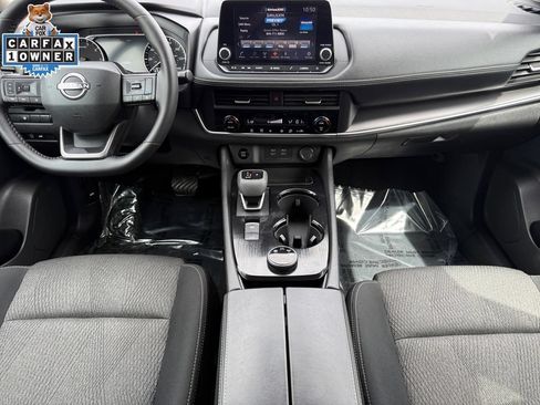 Certified 2026 Nissan Rogue SV AWD/4WD image 10