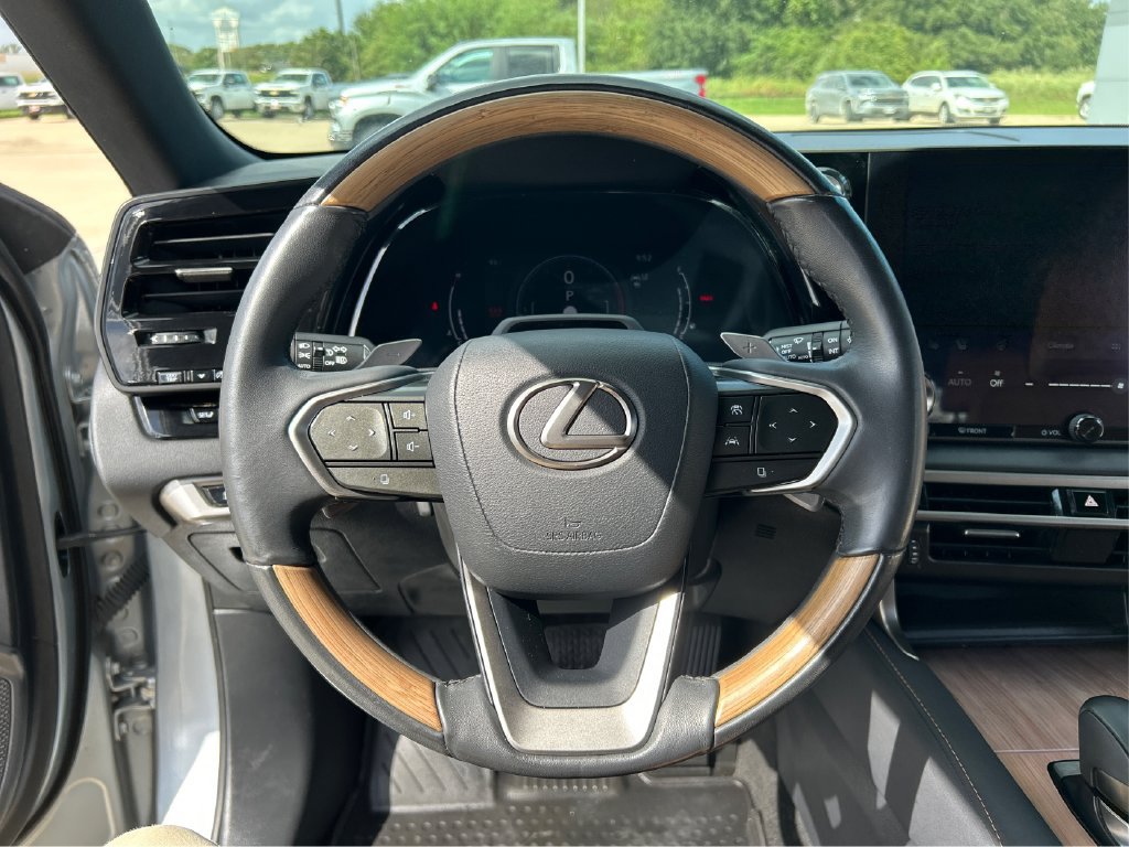 Used 2023 Lexus RX 350 Premium Plus w/ Accessory Package (Z1) AWD/4WD image 16