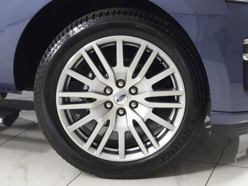 Used 2023 Ford Expedition Platinum AWD/4WD image 15