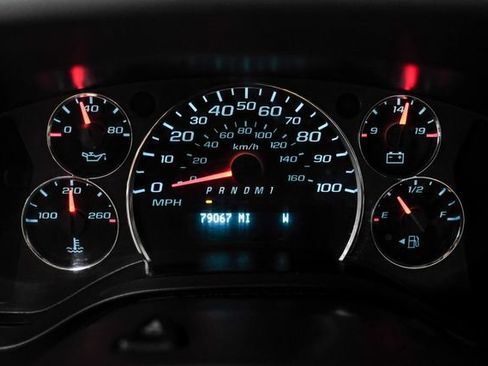 Used 2020 Chevrolet Express 2500 RWD image 24
