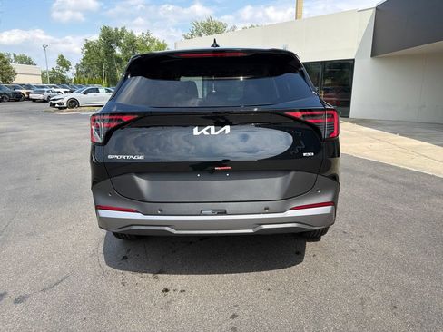 New 2026 Kia Sportage LX AWD/4WD image 9