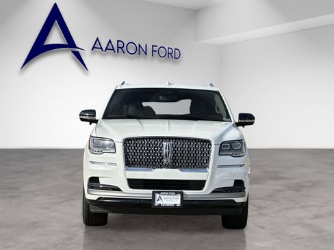Used 2024 Lincoln Navigator L Reserve AWD/4WD image 9