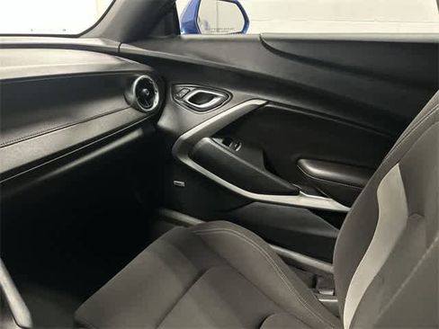 Used 2016 Chevrolet Camaro LT w/ RS Package image 13
