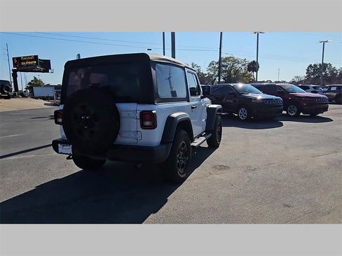 Used 2023 Jeep Wrangler Sport image 31