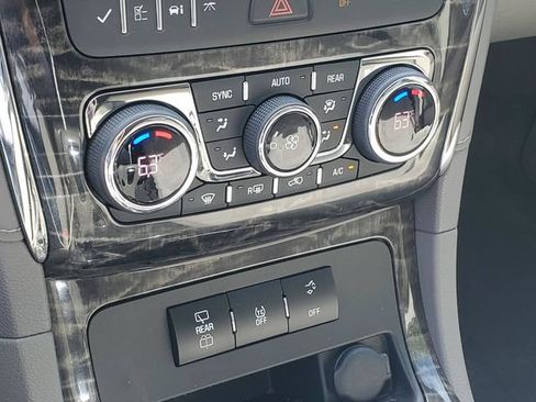 Used 2014 Buick Enclave Convenience AWD/4WD image 23