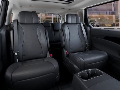New 2025 Kia Carnival SX Prestige FWD image 16