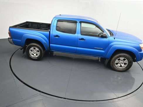 Used 2011 Toyota Tacoma 4x4 Double Cab w/ SR5 Pkg #2 image 17