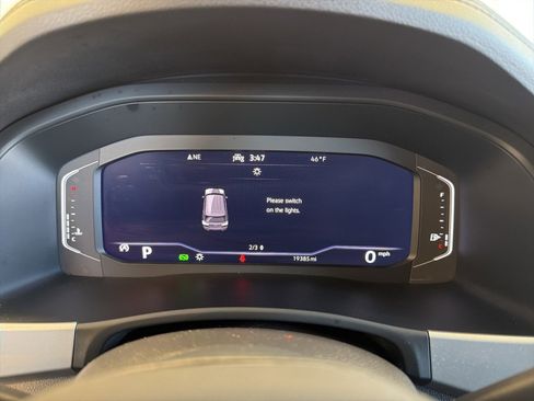 Used 2023 Volkswagen Atlas Cross Sport SE image 19