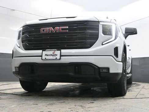Used 2023 GMC Sierra 1500 Elevation AWD/4WD image 33