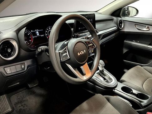 Used 2022 Kia Forte LXS image 16