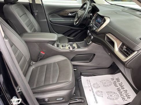 Used 2024 GMC Terrain Denali w/ Black Diamond Edition image 7