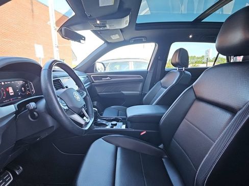 Used 2022 Volkswagen Atlas Cross Sport SEL R-Line AWD/4WD image 23