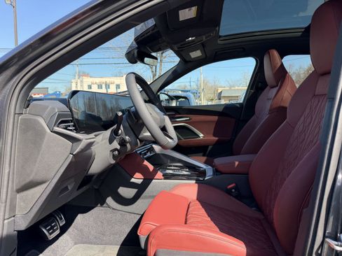 New 2025 Audi SQ5 Premium Plus image 14