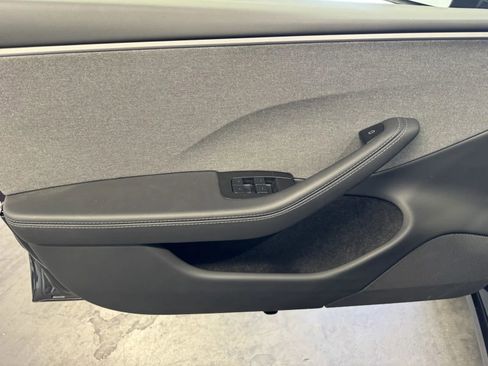 Used 2025 Tesla Model 3 Long Range RWD image 13