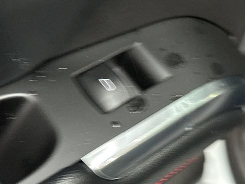 Used 2025 Chevrolet Traverse Z71 w/ Enhanced Driving Package image 27