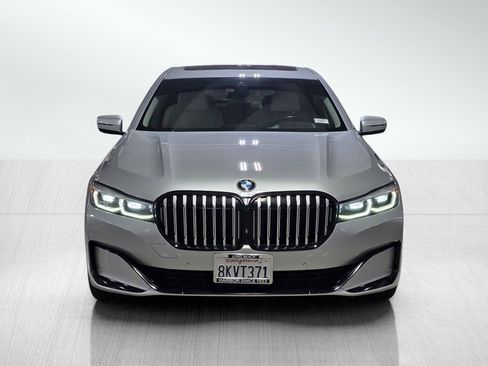 Used 2020 BMW 745e xDrive AWD/4WD image 2