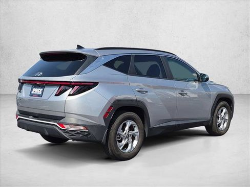 Used 2023 Hyundai Tucson SEL FWD image 5
