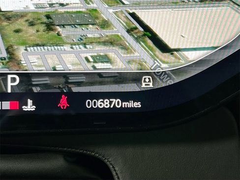 Used 2025 Land Rover Range Rover Long Wheelbase SE image 12