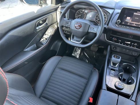 New 2026 Nissan Rogue Rock Creek image 8