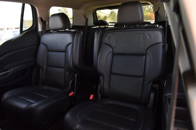Used 2023 GMC Acadia SLT FWD image 25