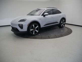 New 2026 Porsche Macan 4 Electric AWD/4WD video 1