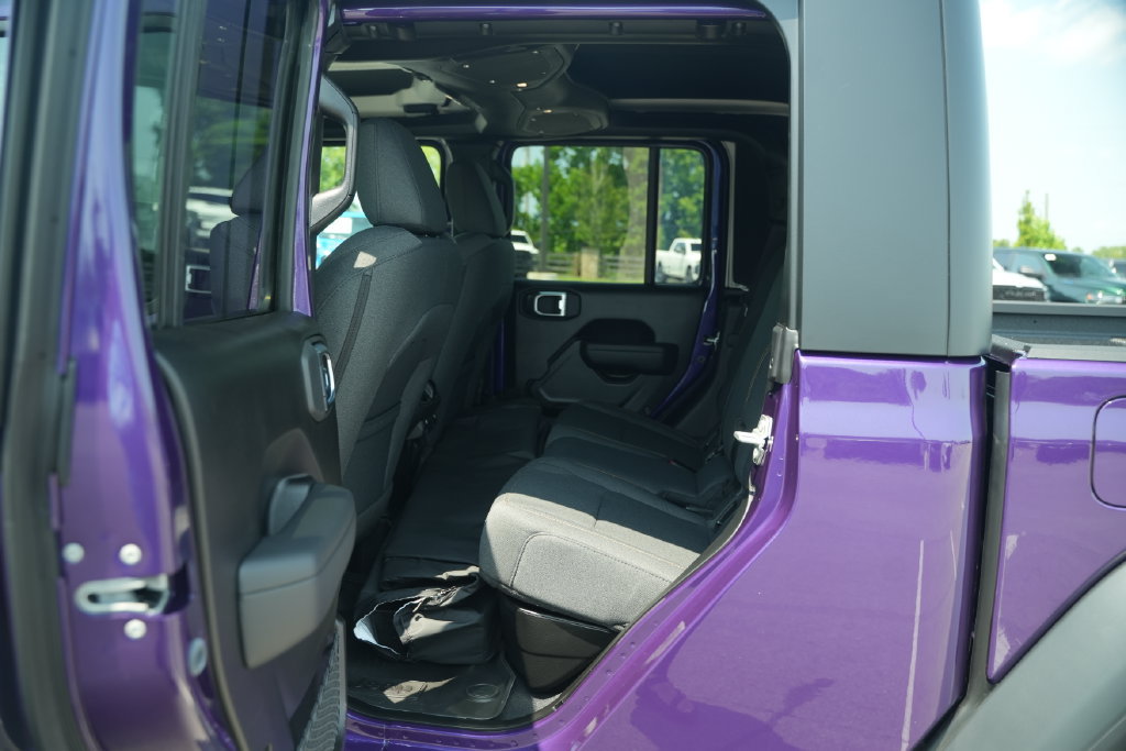 New 2026 Jeep Gladiator Sport AWD/4WD image 13