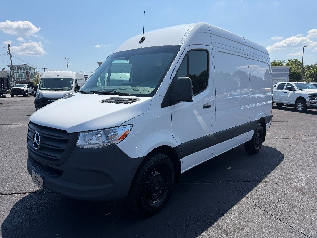 Used 2024 Mercedes-Benz Sprinter 2500 image 5
