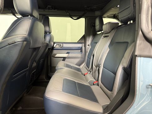 Used 2022 Ford Bronco Outer Banks image 13