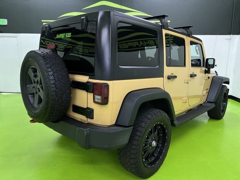 Used 2014 Jeep Wrangler Unlimited Sport w/ Quick Order Package 24S AWD/4WD image 10