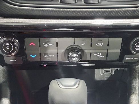 New 2026 Jeep Compass Latitude image 22