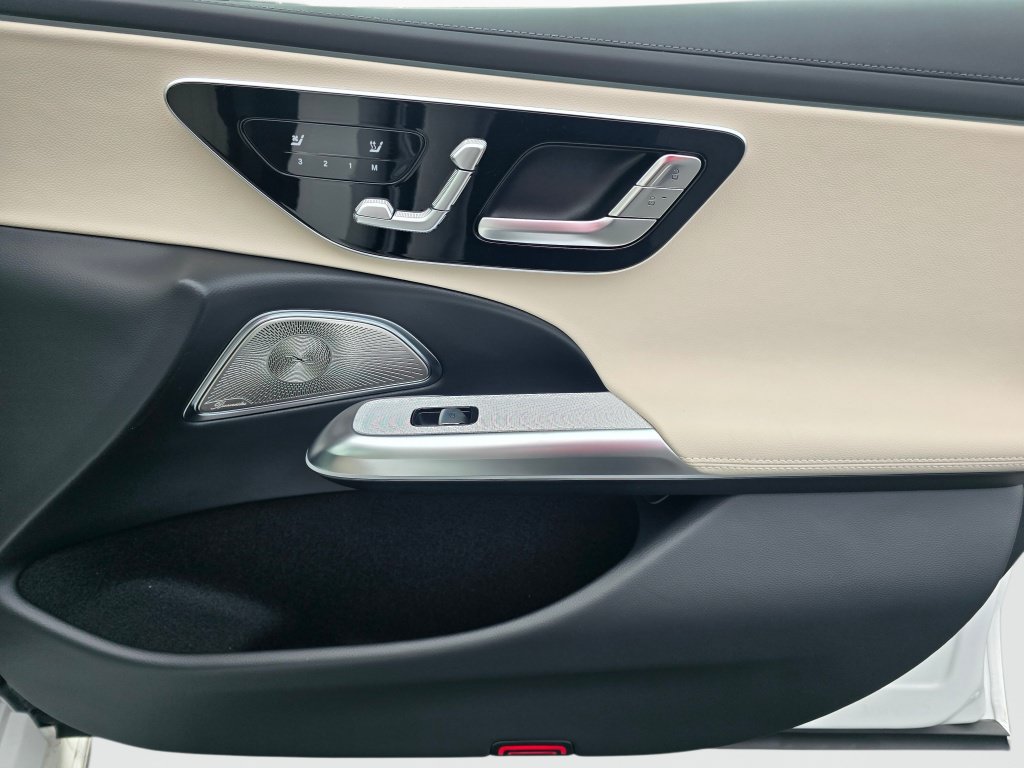 New 2027 Mercedes-Benz E 350 4MATIC Sedan image 26