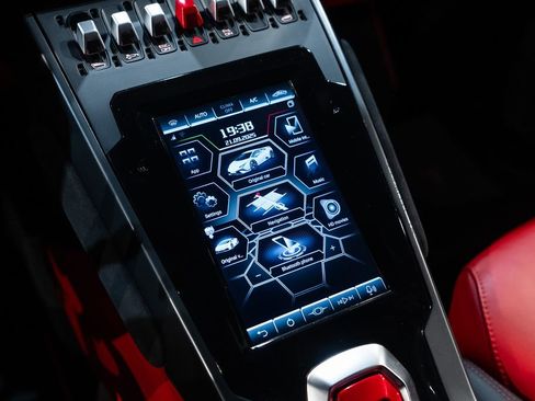 Used 2017 Lamborghini Huracan LP 580-2 image 35