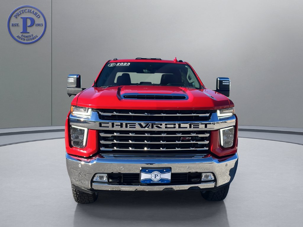 Used 2023 Chevrolet Silverado 3500 LTZ w/ LTZ Plus Package AWD/4WD image 2