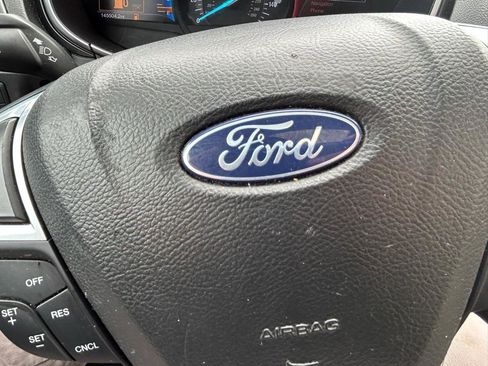 Used 2018 Ford Fusion Titanium AWD/4WD image 21