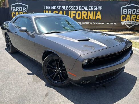 Used 2017 Dodge Challenger SXT w/ Blacktop Package RWD image 2
