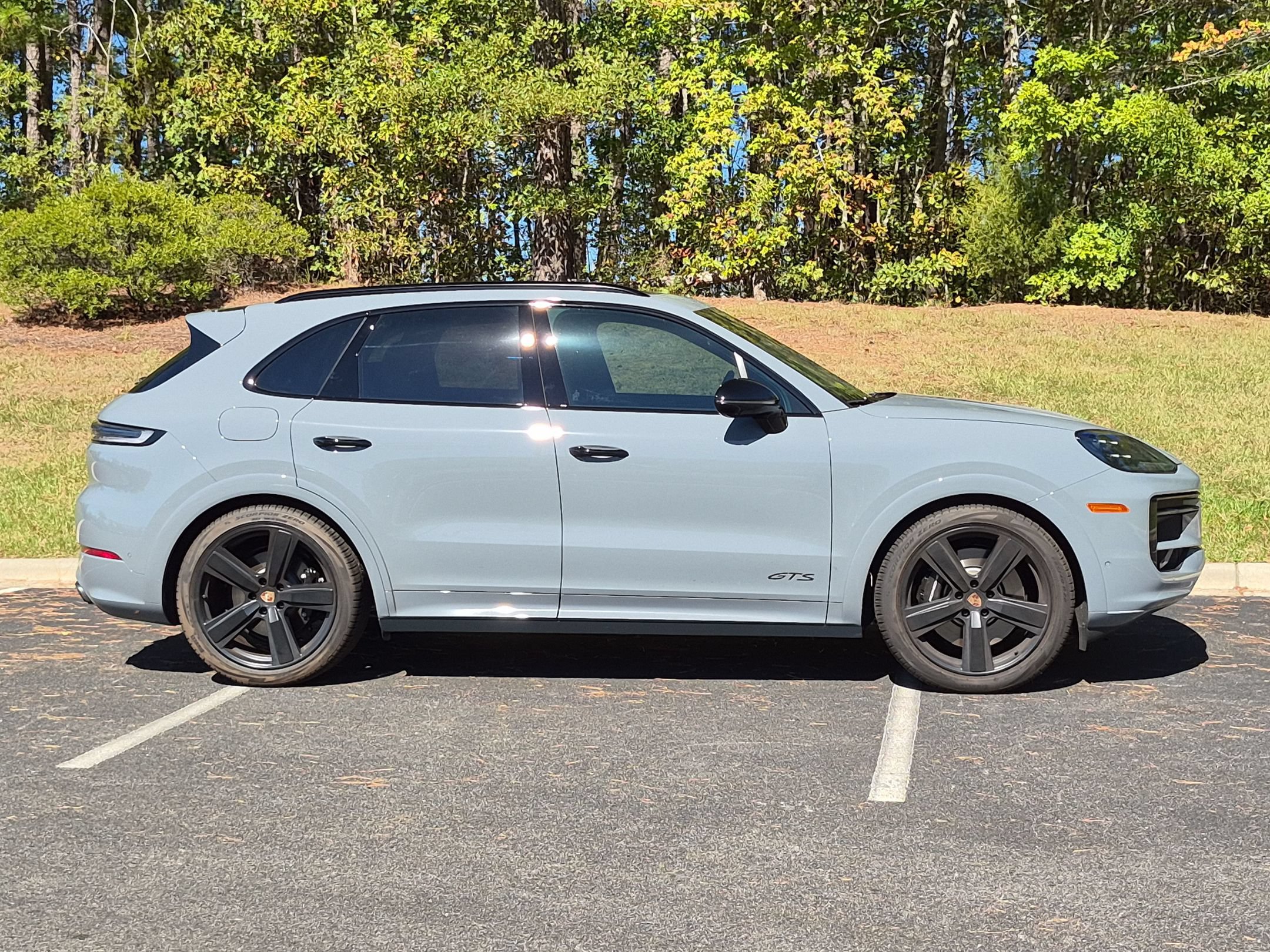 Certified 2026 Porsche Cayenne GTS AWD/4WD image 26